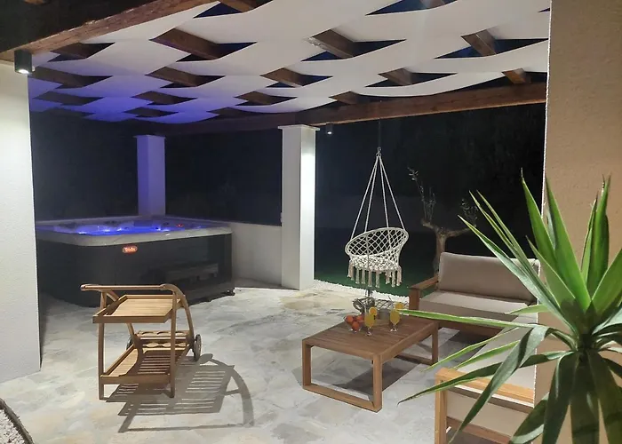 Babalui 特罗吉尔